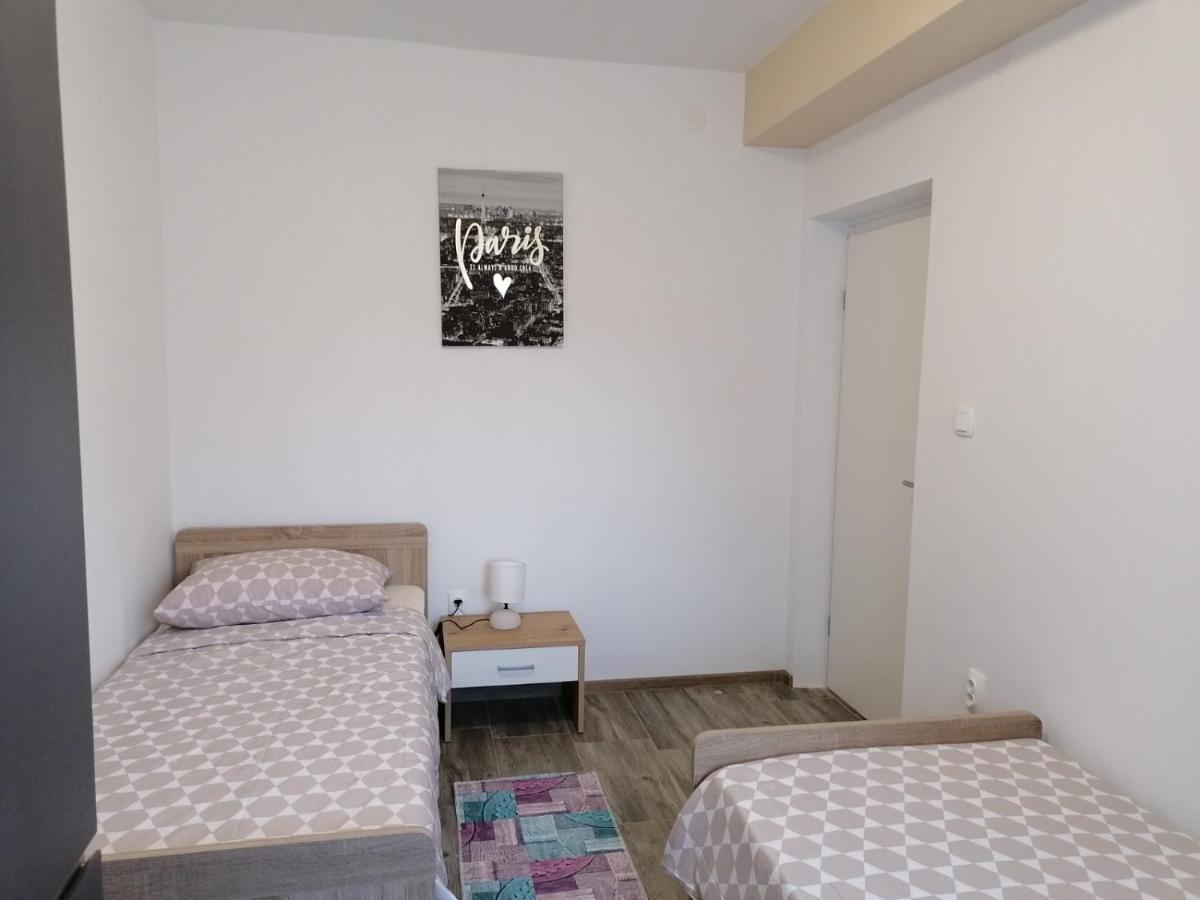 Apartman Nina Kali Exterior foto